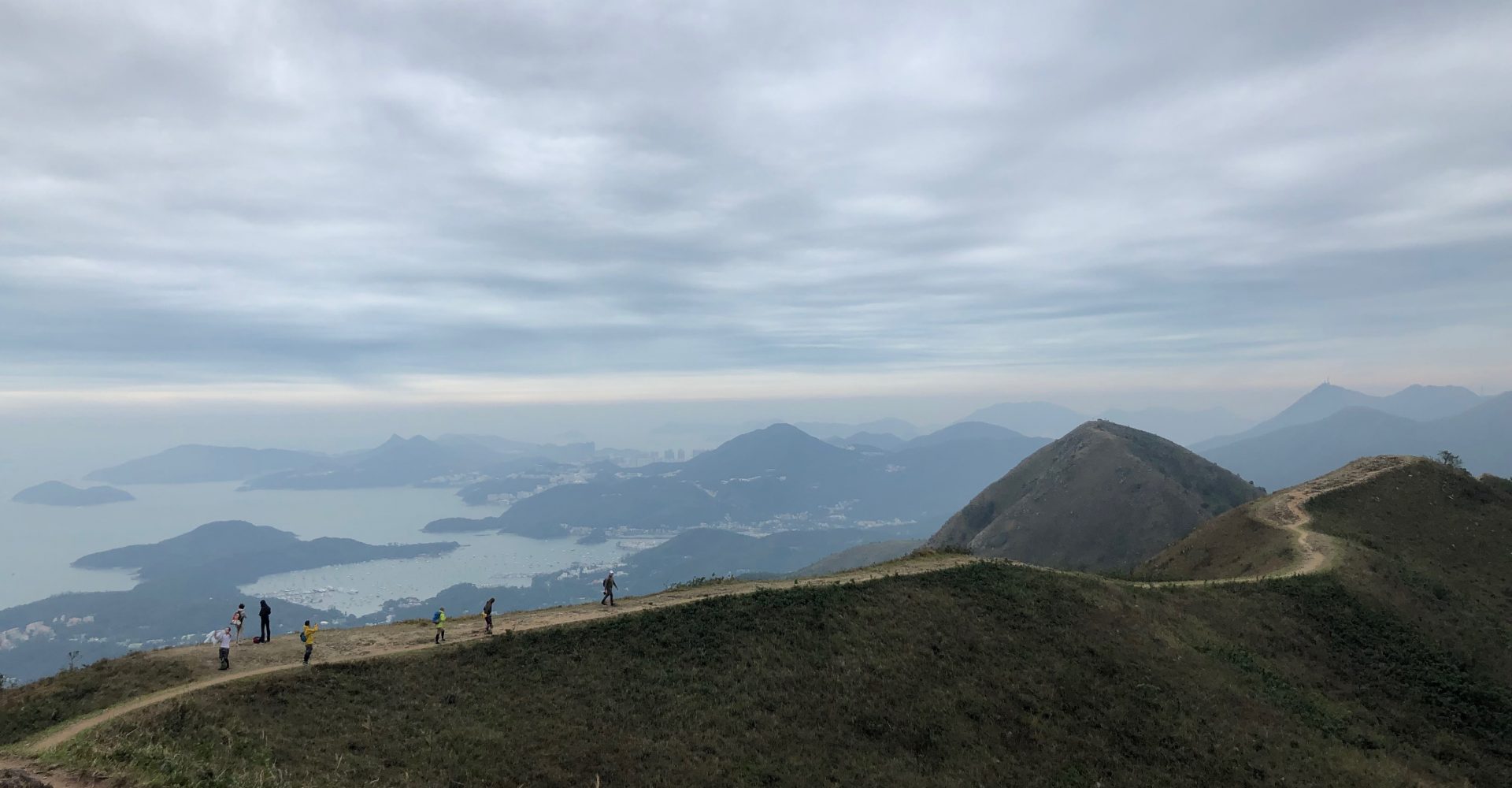 烏溪沙出發 靈象石河彎曲山 新傳網 烏溪沙出發 靈象石河彎曲山 新傳網