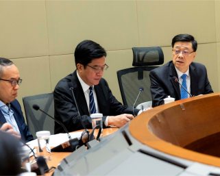 政府公布應對燃料價格上升措施  補貼商用車輛每公升柴油3元︱減免非私家車政府隧道費五成